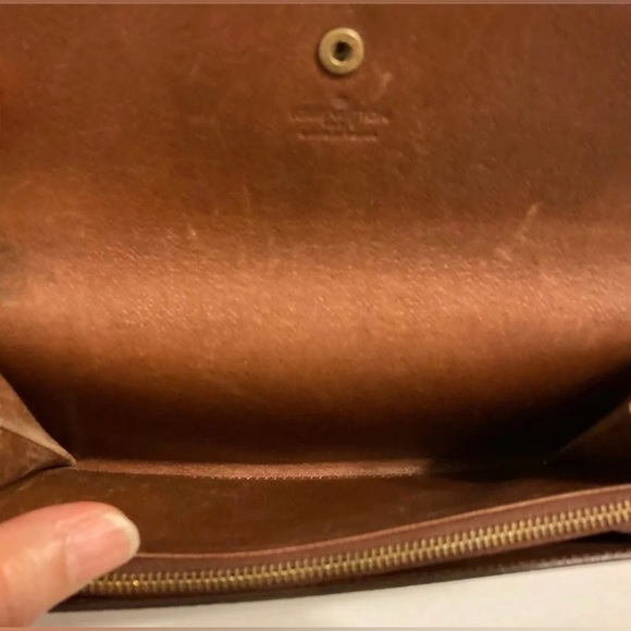 Louis Vuitton Monogram Portefeiulle Sarah Long Bifold Wallet - Picture 9 of 13